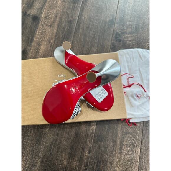 Christian Louboutin
Mariza Is Back embellished leather mules 37 - Picture 4 of 11